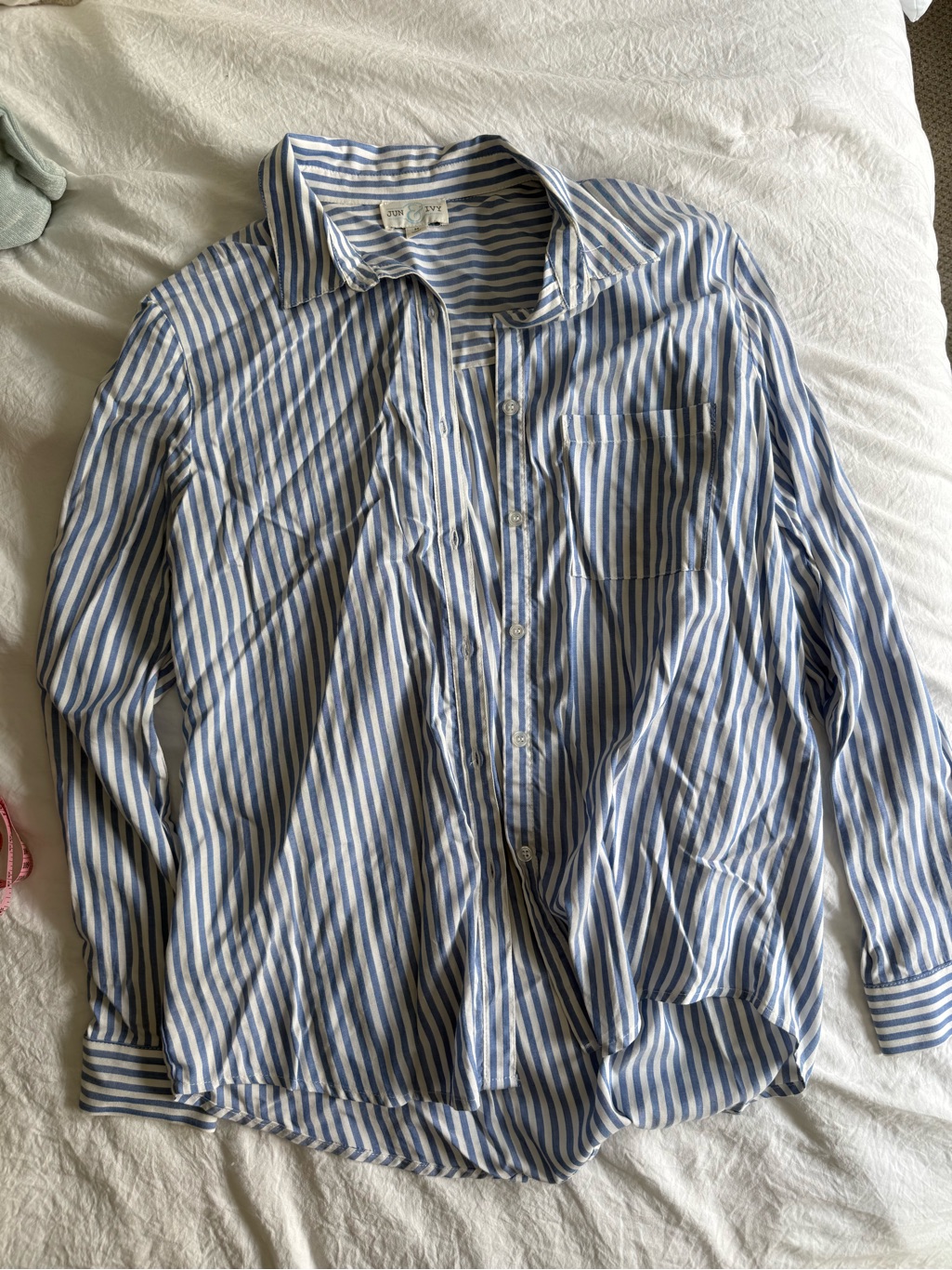 Jun & Ivy | Blue & White Striped Button-Down Shirt | Medium